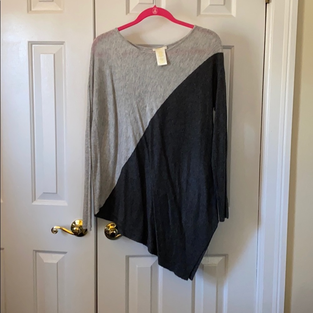 Matty M woman’s 2 tone winter blouse